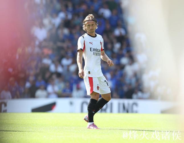 莫德里奇全场触球120次评分7.4,连续11场意甲首发打满90分钟 莫德里奇全场触球120次评分7.4,连续11场意甲首发打满90分钟